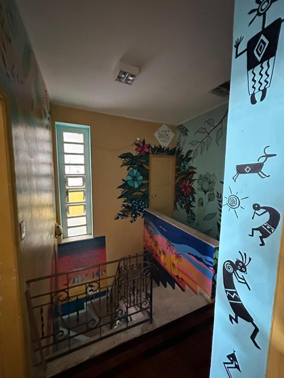 Lord Hostel Салвадор Екстериор снимка